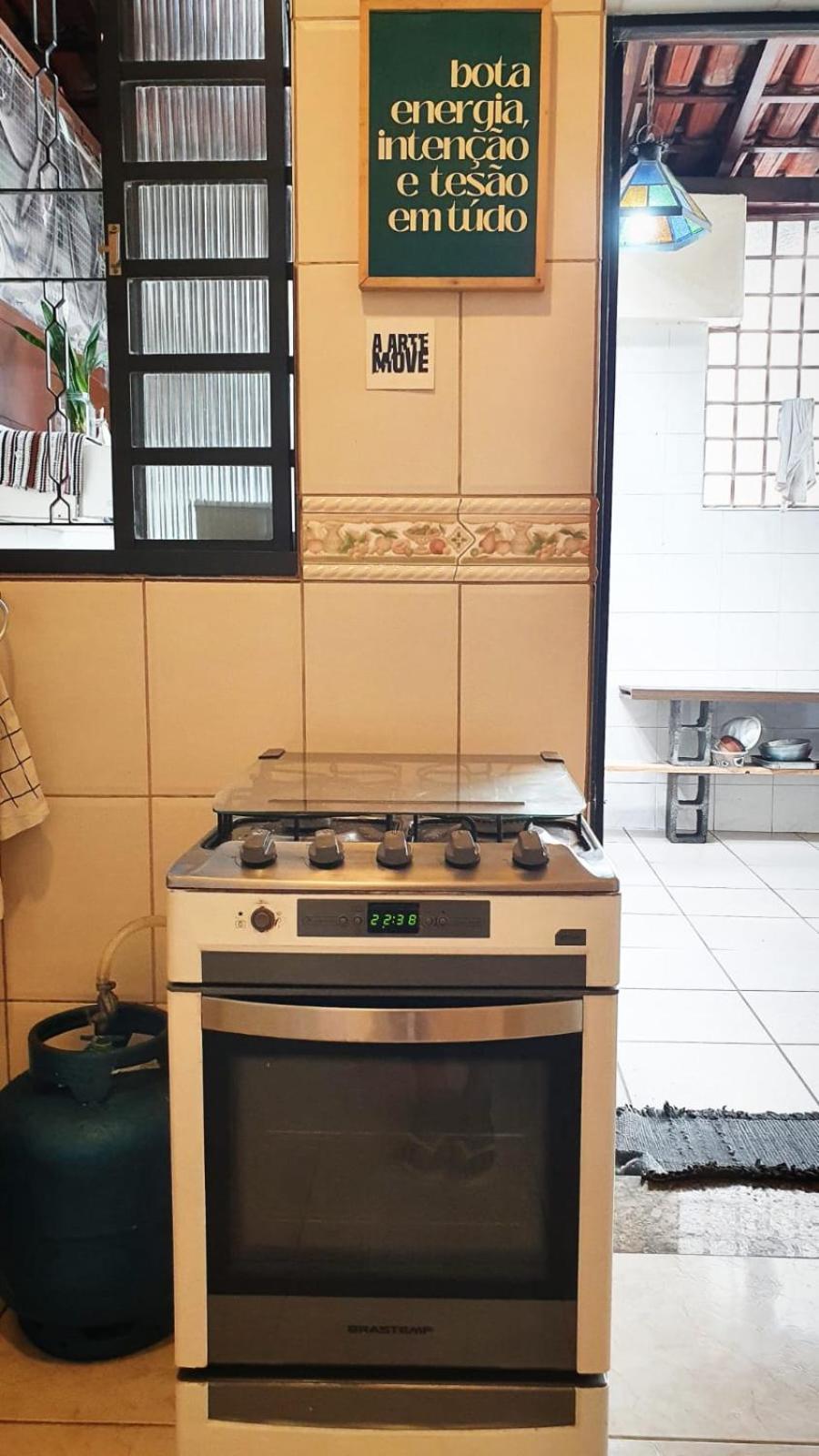 Quarto Casal Com Janela Casa Caramel Belo Horizonte Luaran gambar